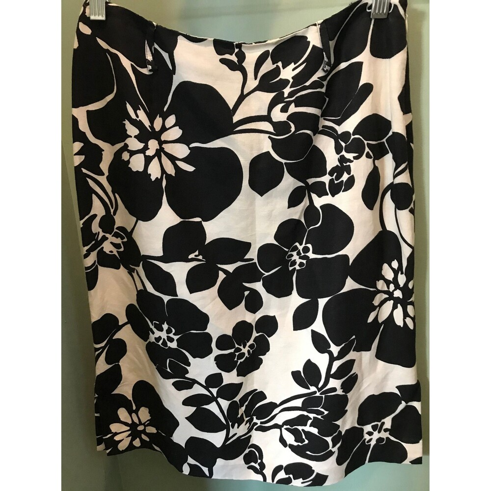 Petite Nine & Co. skirt -size 4